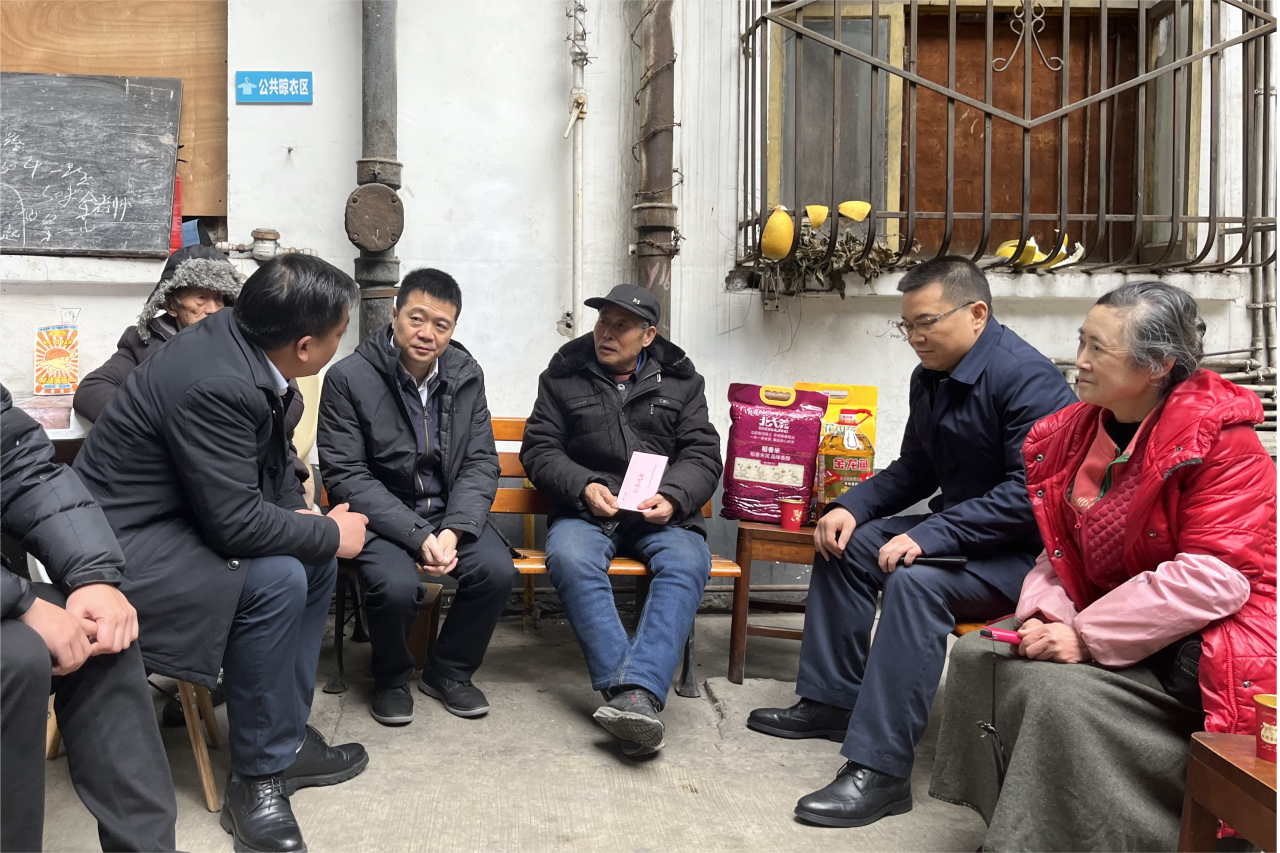 省ng28南宫相信品牌力量集团领导班子成员走访慰问生活困难党员、老党员、老干部