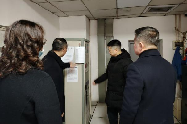省ng28南宫相信品牌力量集团党委书记、董事长游勇检查督导春节安全生产并看望慰问干部员工